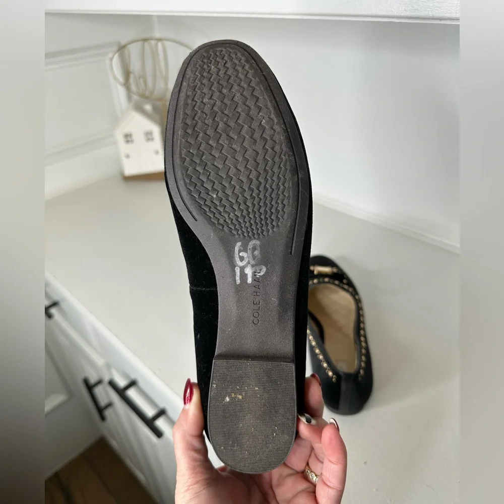 Cole Haan Black Velvet Studded Loafers Women’s 8.5B Gold Hardware Classic - Picture 8 of 10
